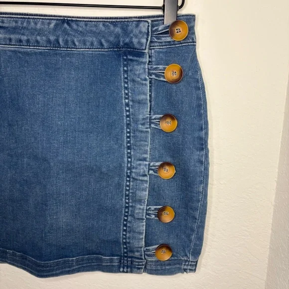 Free People Little Daisies Denim Mini Skirt size 2 - Picture 2 of 11